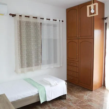 Holiday home Lemon Tree House *