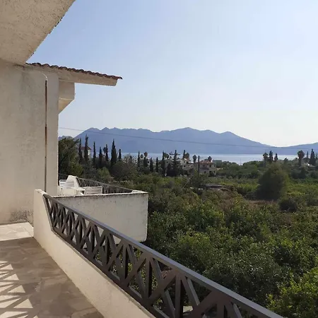 بيت للعطل Lemon Tree House