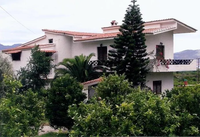 Lemon Tree House Дом отдыха *